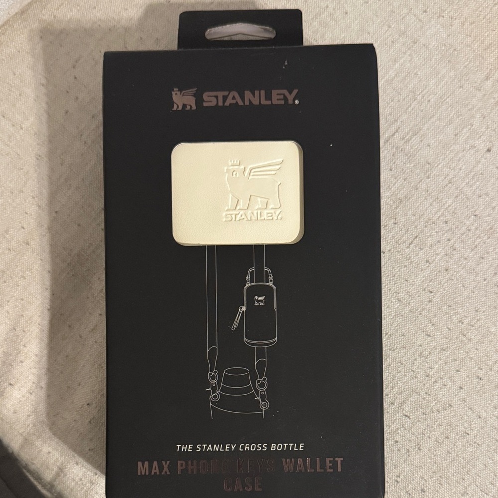 Stanley Max Phone Key & Wallet Case in Cream